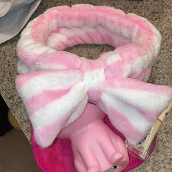 Mary Kay Lip &Cheek stick &others - Picture 2 of 4